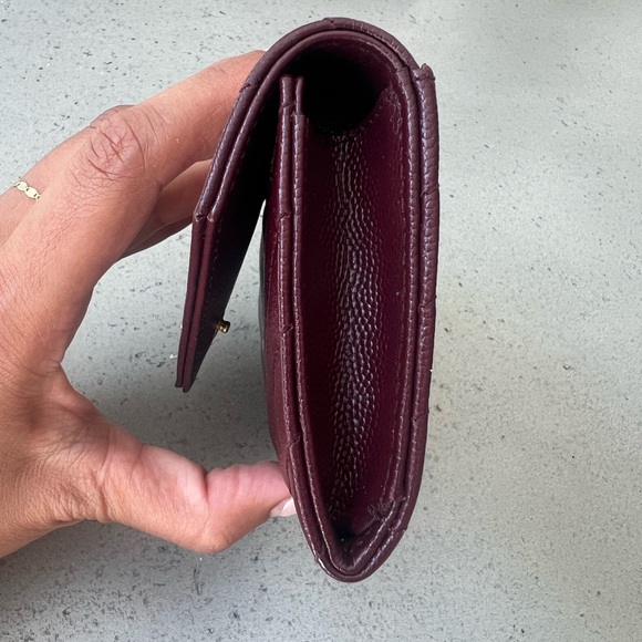 SOLD. Brand new AUTHENTIC YSL saint laurent wallet. Never used. Comes with box - Picture 4 of 9